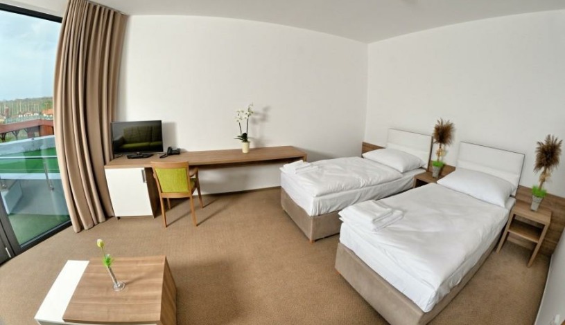 Golf resort Jezera Ostrožská Nová Ves - Dvoulůžkový pokoj